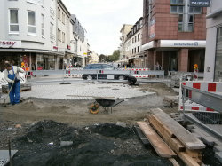 Kreisel Langstraße Natursteinpflaster wiederherstellen Kreisel Langstraße Natursteinpflaster wiederherstellen